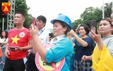 Hàng nghìn người đi bộ kêu gọi 
